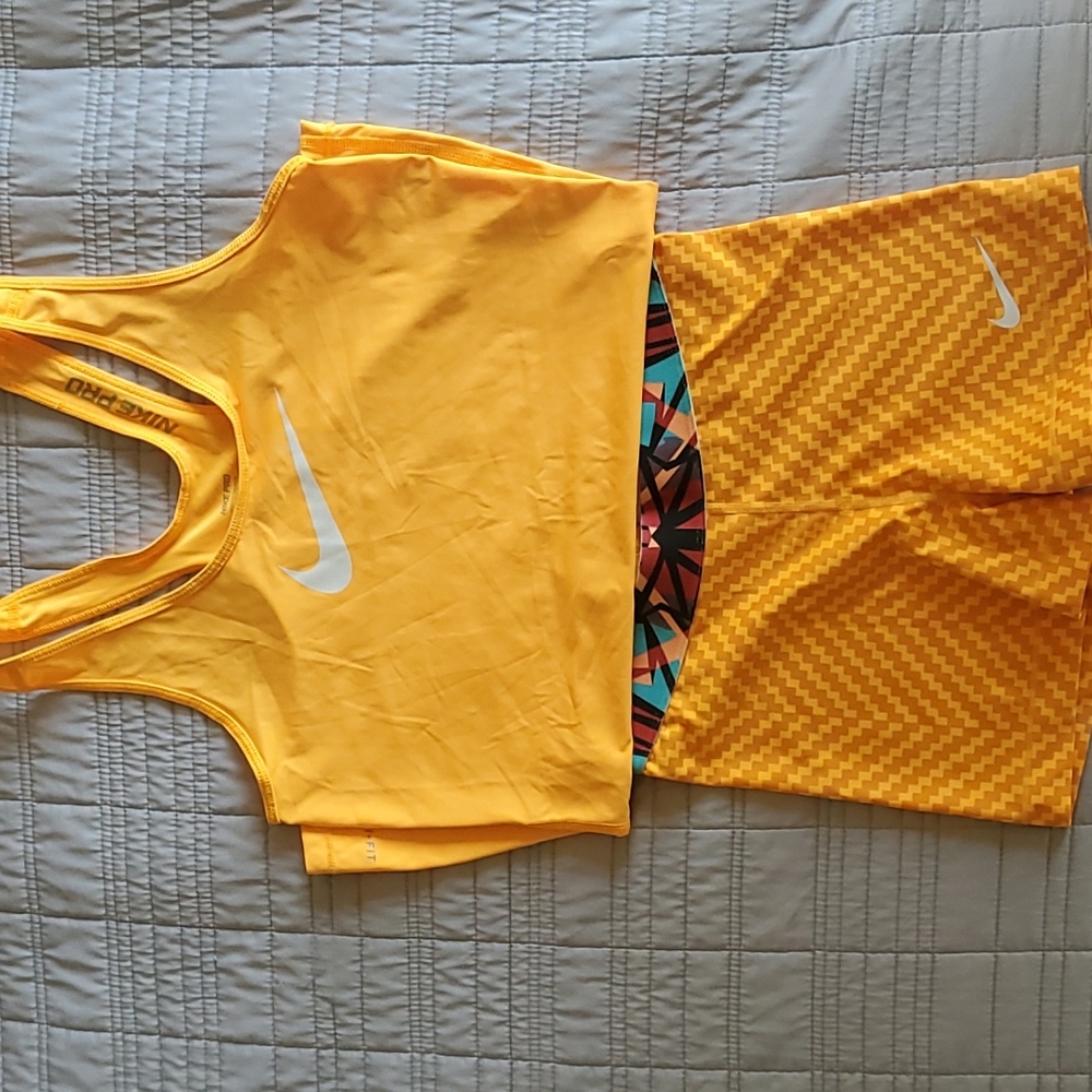 Nike Pro dri-fit running outfit Size Medium